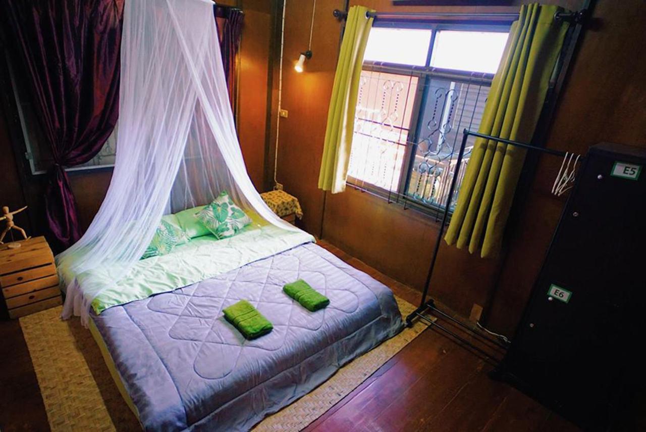 Oh My Bed Chiang Mai Vandrarhem Exteriör bild